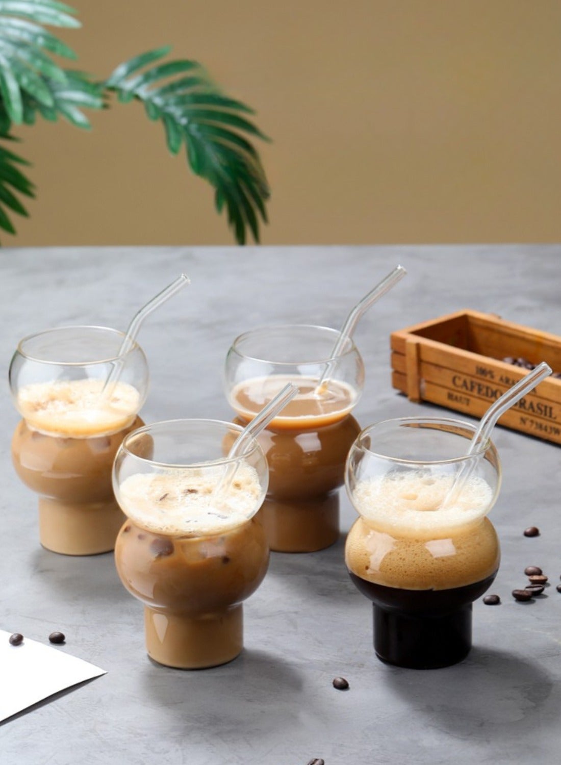 طقم أكواب زجاجية عصرية على شكل كالاباش من البورسلي...