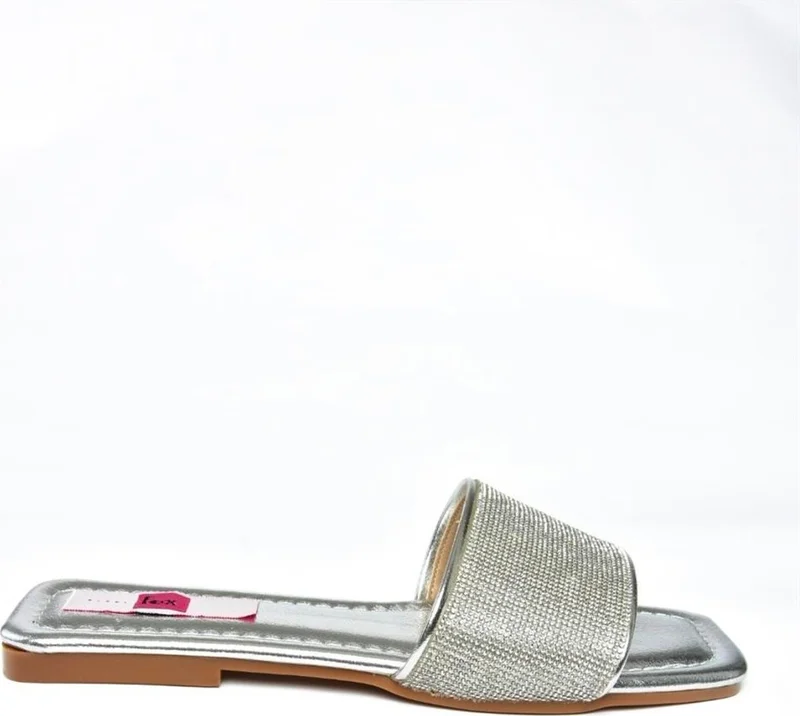 فوكس شوز P820038614 Silver Thick Banded Glitter Detailed Women's Slippers
