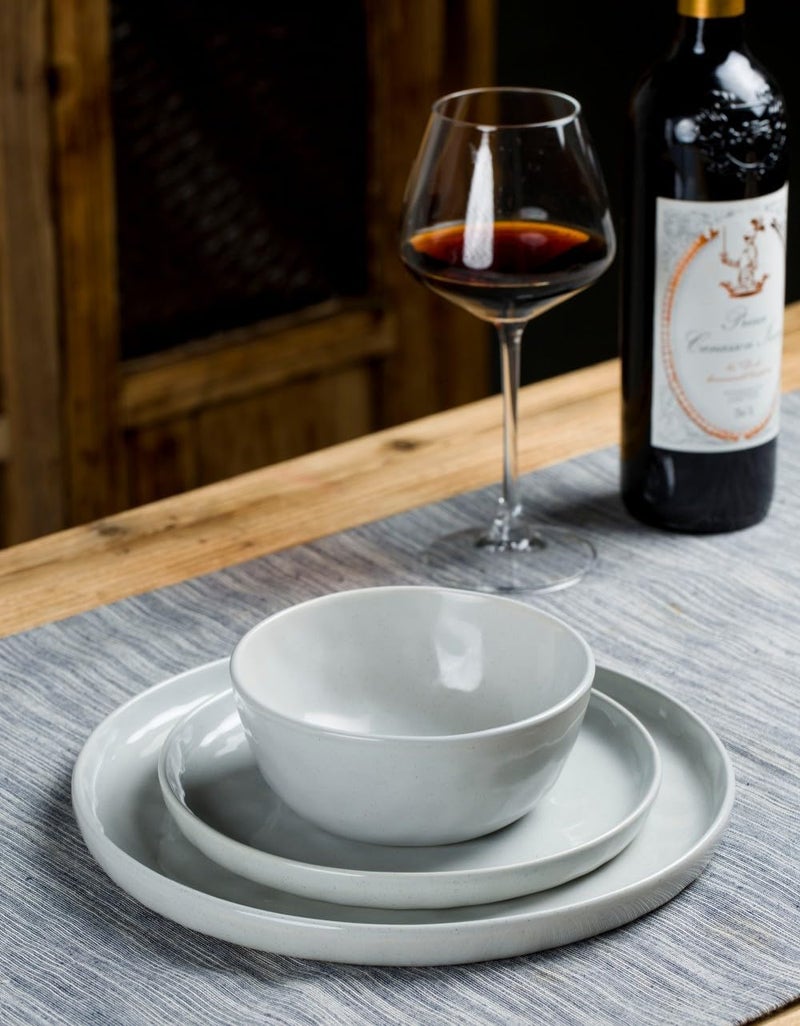 Famiware Mars 12-Piece Dinnerware Set for 4 - Light Gray Plates and Bowls - Image 4