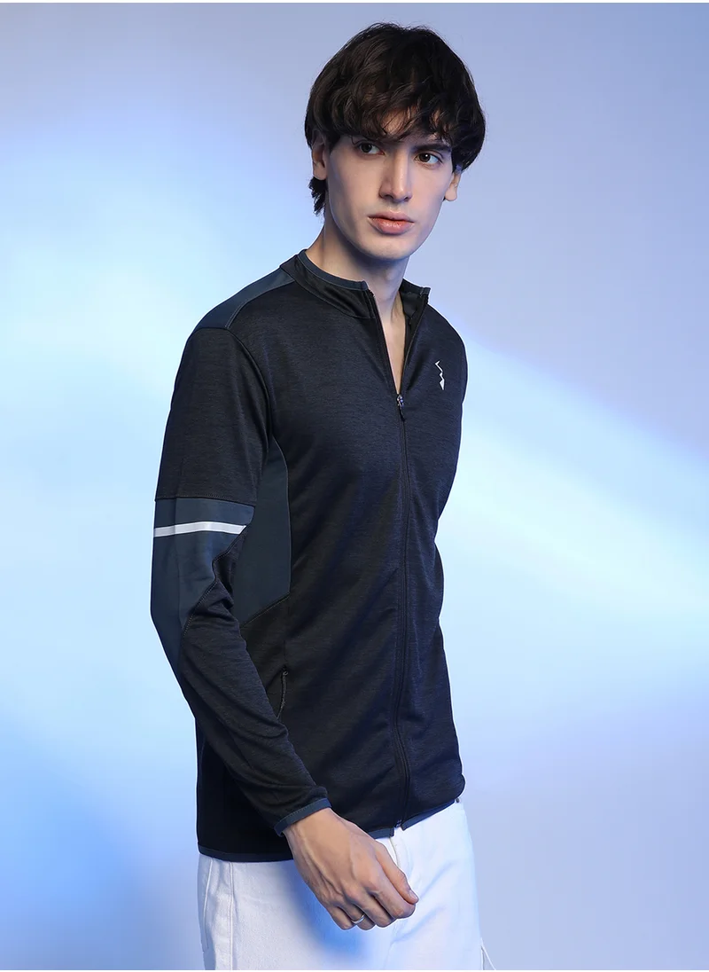 Campus Sutra Men's Black Heathered Activewear Jacket With Contrast Detail