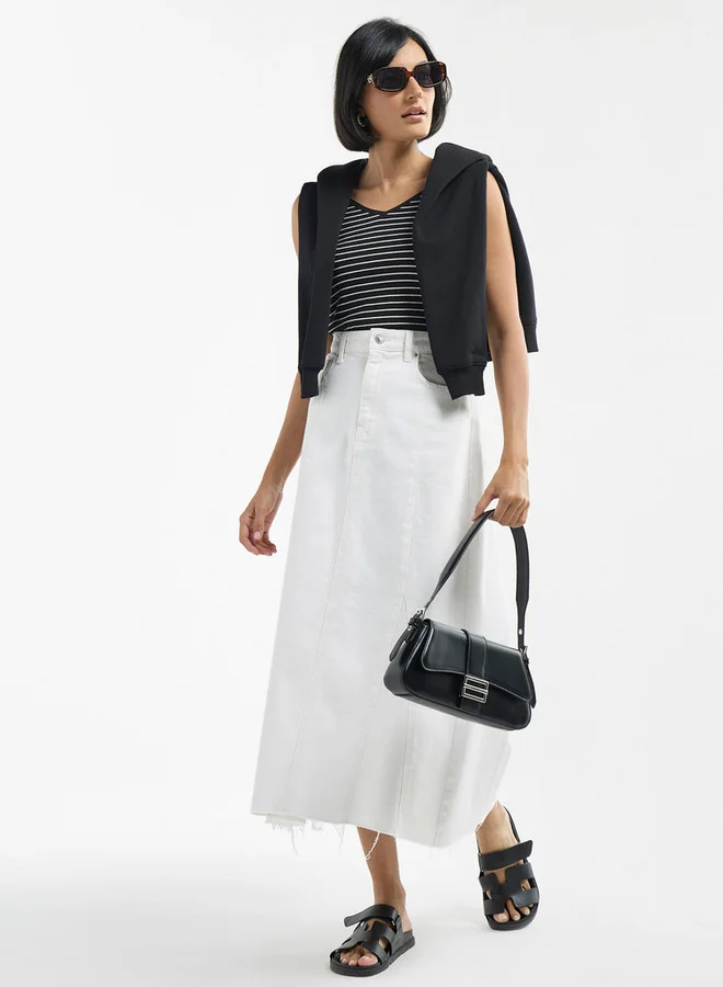 سبلاش فيڤ بودي سوت بدون أكمام مخطط بياقة على شكل