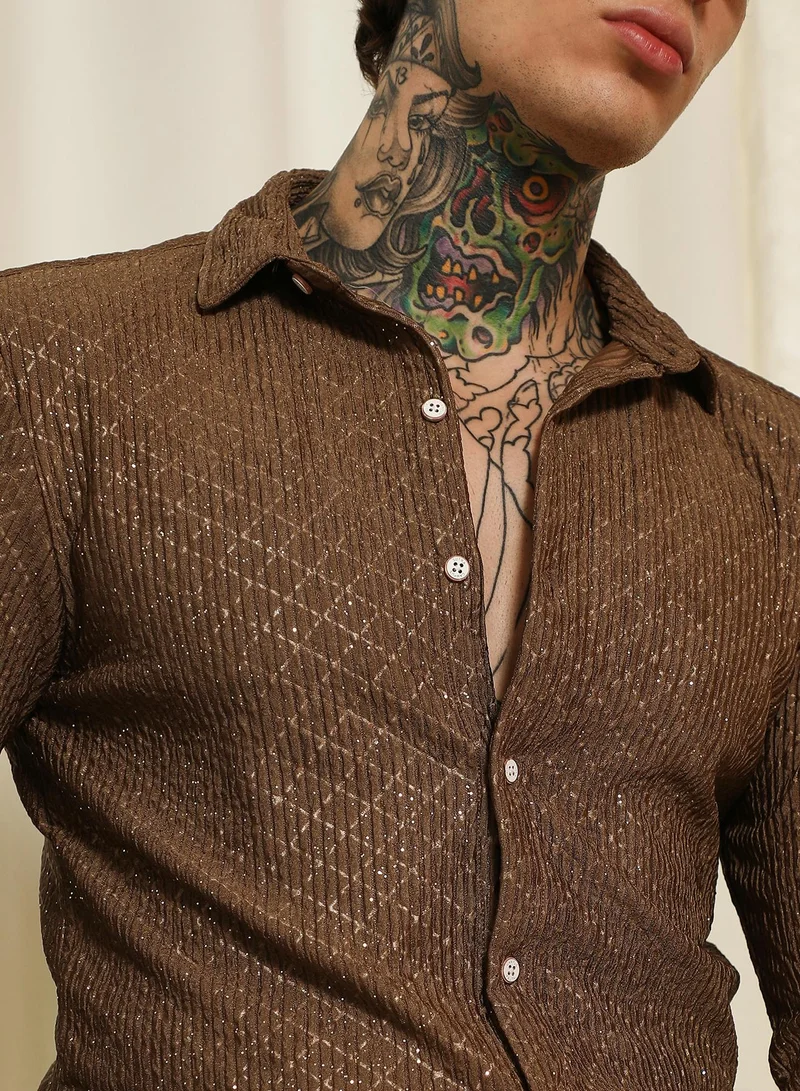 Campus Sutra Men's Brown Diamond Pattern Slim Fit Shirt