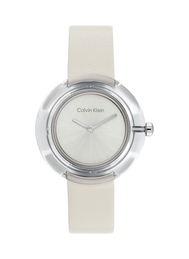 CALVIN KLEIN ساعة يد دائرية أنالوج مقاومة للماء بحزام جلدي 25200019  - Image 2