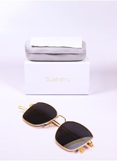 High-quality rectangular sunglasses and lenses protect your eyes from the sun's harmful UV rays