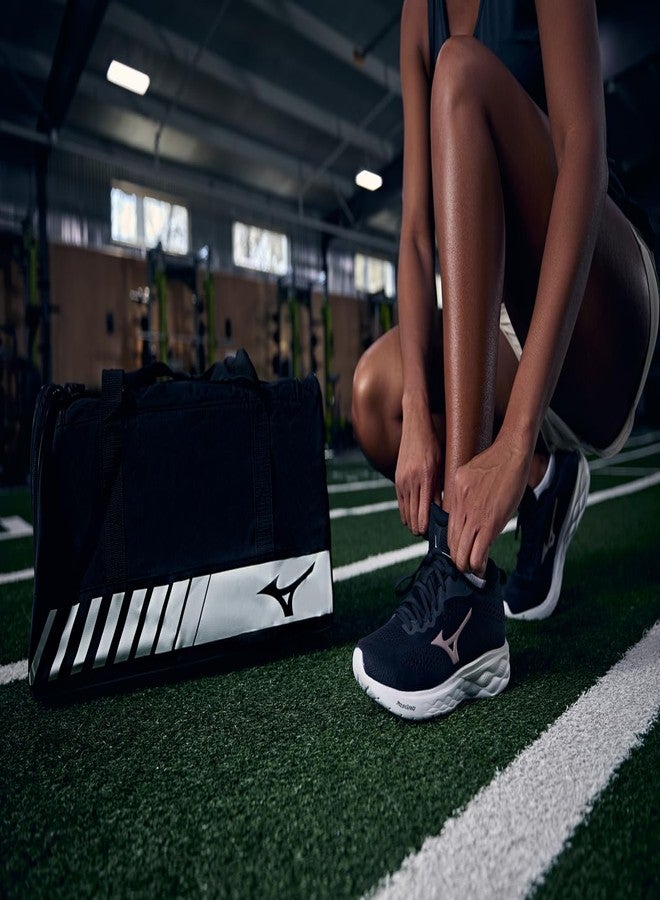 ميزونو حقيبة سفر رياضية متعددة الاستخدامات من ميزونو، بيضاء - Image 4