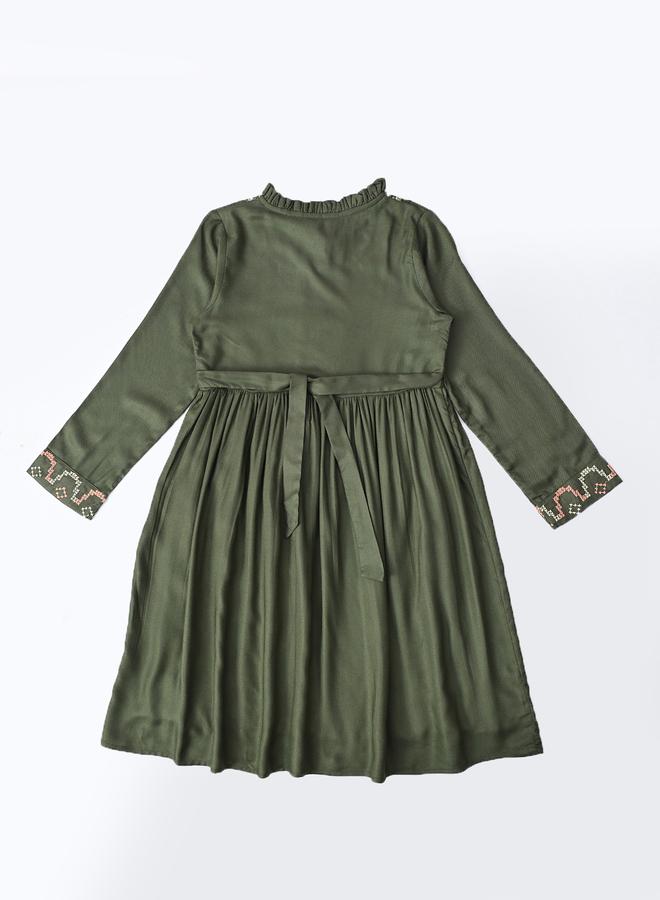 بيلا مودا فستان بتفاصيل مطرزة - Image 3