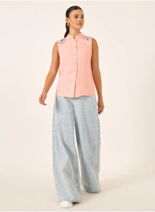 تايك تو Take Two Embroidered Mandarin Collar Sleeveless Blouse