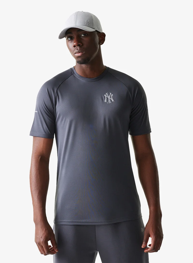 NEW ERA New York Yankees Mlb Core Plus T-Shirt