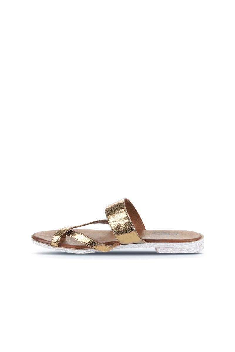 Bueno Slim Fit Flip Flop - Image 3