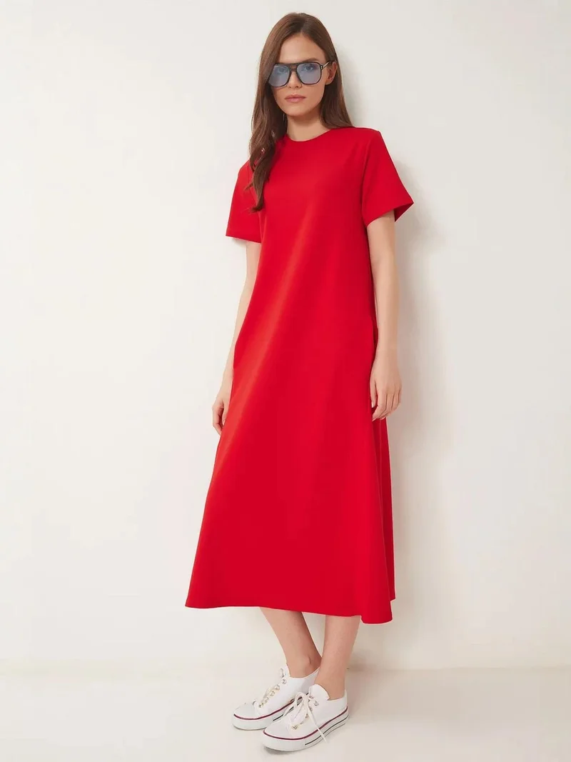 السعادة في إسطنبول ISTANBUL Midi Dress with Short Sleeves and Crew Neck