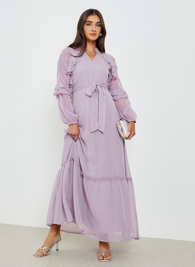 ستايلي فستان طويل بتفاصيل كشكش وتفاصيل مُطرّزة - Image 1