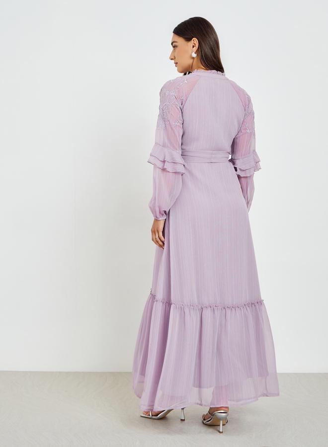 ستايلي فستان طويل بتفاصيل كشكش وتفاصيل مُطرّزة - Image 5