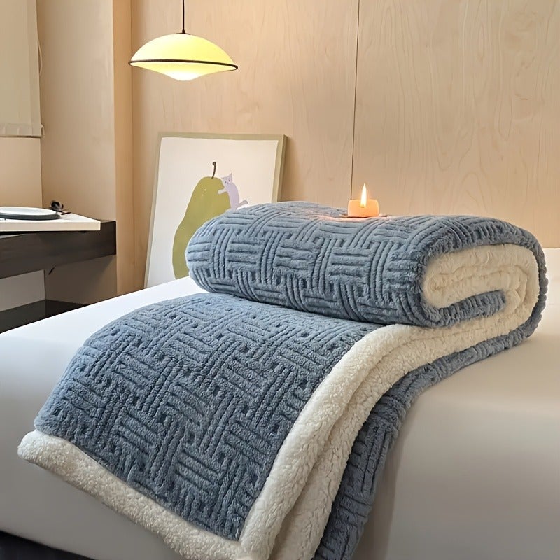 A Soft And Comfortable Blanket That Is Machine Washable And Can Also Be Hand Washed, Versatile And Easy to Carry, Suitable for Use in The Car Or Bedroom - Image 5