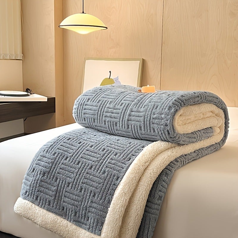 A Soft And Comfortable Blanket That Is Machine Washable And Can Also Be Hand Washed, Versatile And Easy to Carry, Suitable for Use in The Car Or Bedroom - Image 3