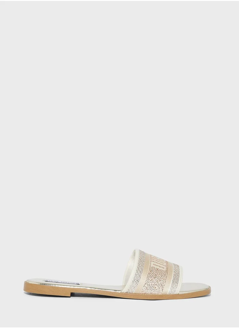 STEVE MADDEN Single Strap Low Heel Sandals