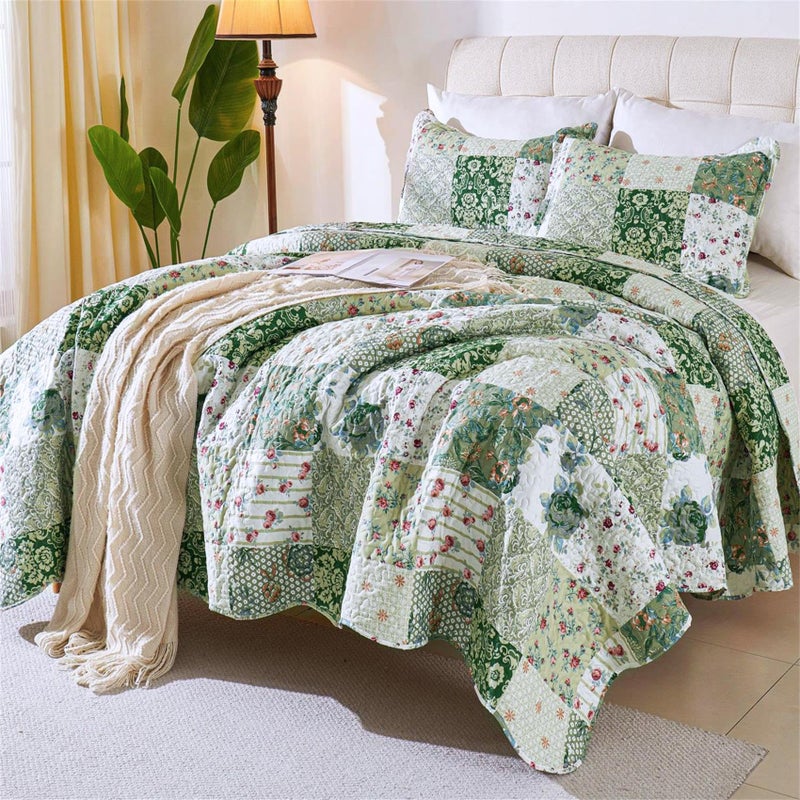 Cmfshape Romantic Patchwork Quilt Set Queen Size,Reversible Bedspread Coverlet 3-Piece,Floral Bed Cover Set with Pillow Shams,Lightweight Microfiber Bedding Set for All Season (Green,90x90) - Image 1