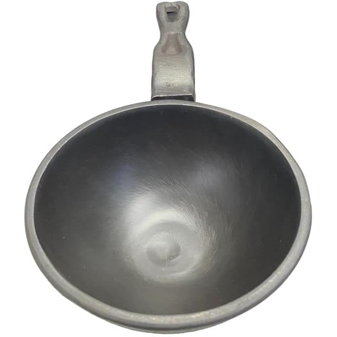 ايدا مقلاة تادكا من الحديد الزهر، مع مقبض من الحديد الزهر، متوافقة مع الغاز، غير سامة، صغيرة وسهلة الاستخدام، غير لاصقة بشكل طبيعي، لون أسود D13Cms، 500 مل - Image 3