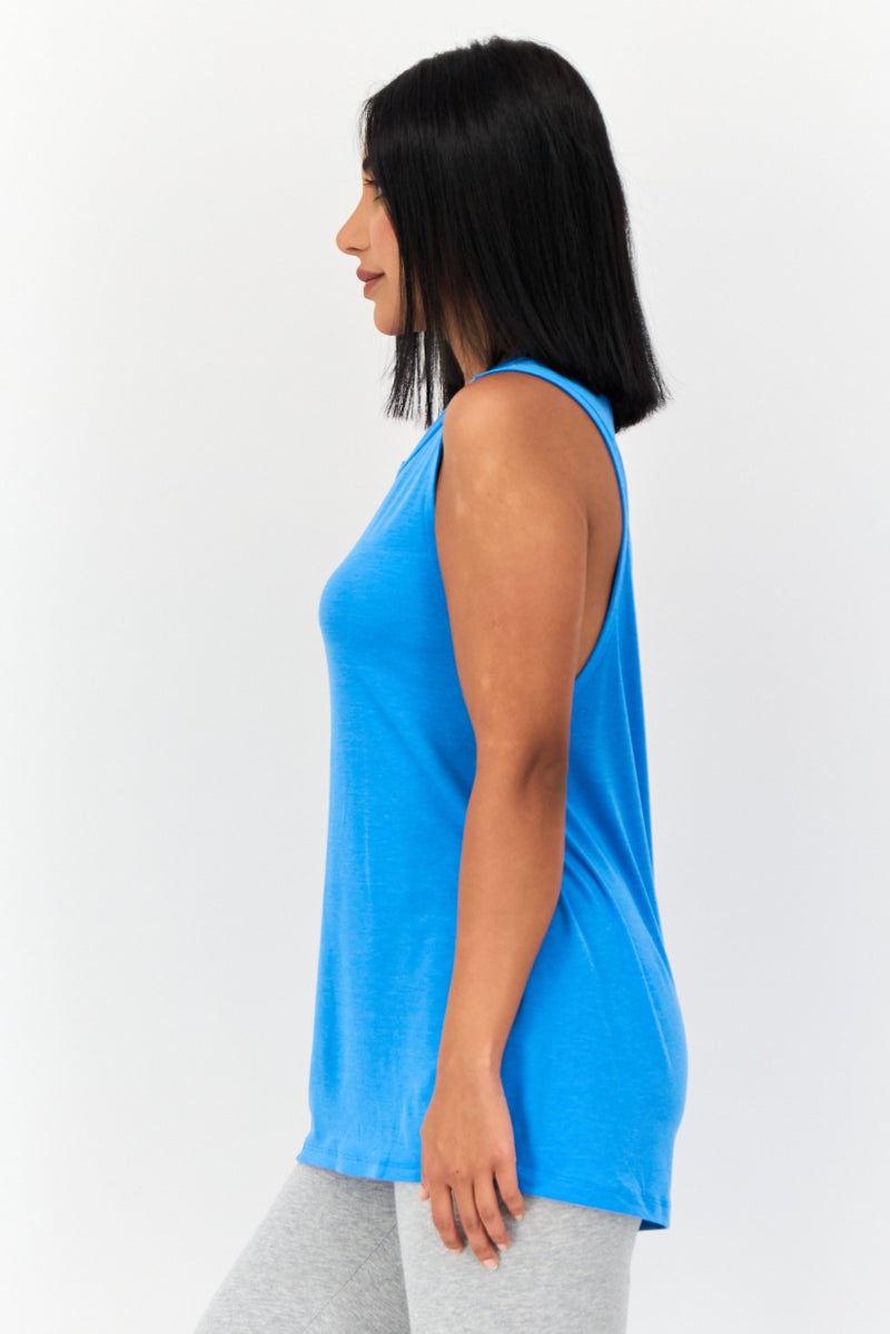 Adidas تي شيرت تدريب بلا أكمام للنساء، أزرق - Image 2