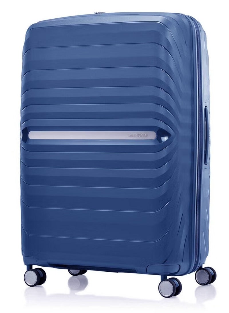Samsonite حقيبة أوكتولايت نيو بحجم تسجيل الدخول 81 سم / 30 بوصة، 4 عجلات دوارة، سطح صلب، بولي بروبيلين، أزرق | قفل تركيبي TSA | قابلة للتوسع | سحاب أمان مضاد للسرقة | جيب شبكي داخلي - ضمان دولي لمدة 3 سنوات - Image 1