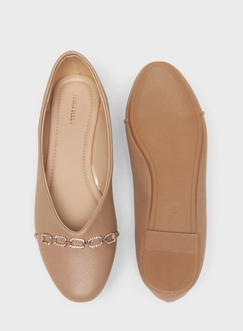 shoexpress Close Toe Ballerinas