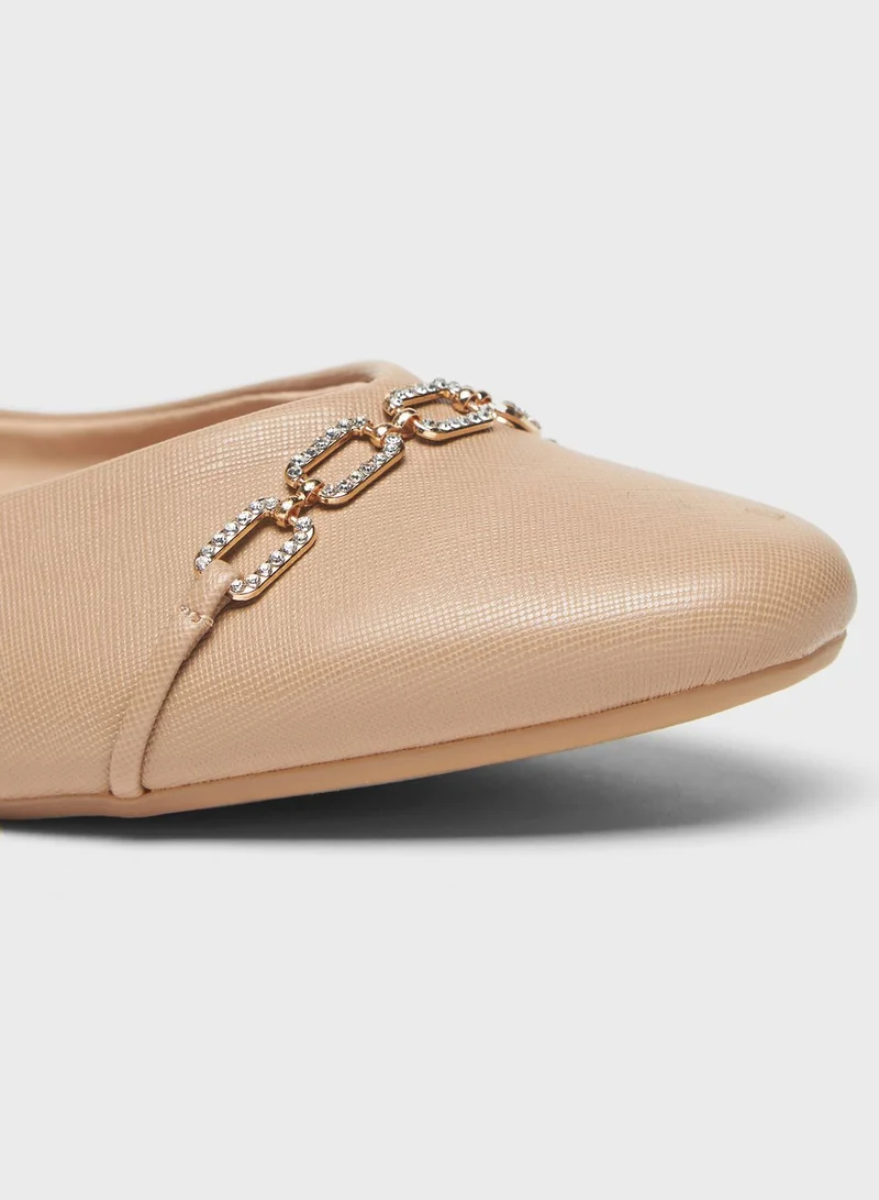 shoexpress Close Toe Ballerinas