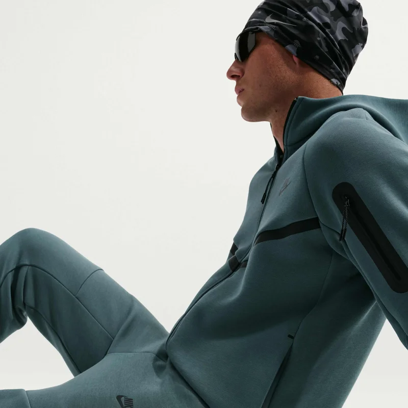 Nike Green Men's Tech Fleece Joggers for Men | Best Price UAE
