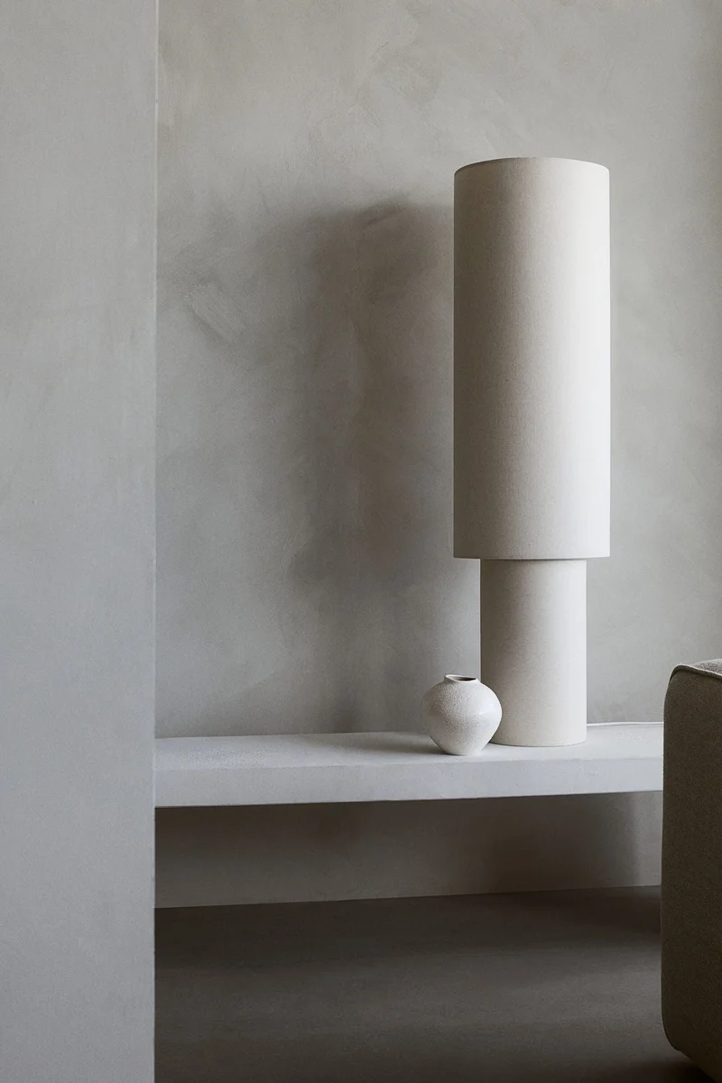 اتش اند ام Irregular Stoneware Vase