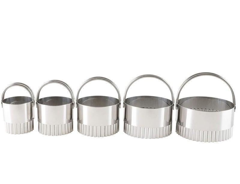 forkmannie Biscuit Cutter Set Stainless Steel Cookies Cutter with Handle Professional Baking Tools Round Shape Molds Pack of 5 - Image 2