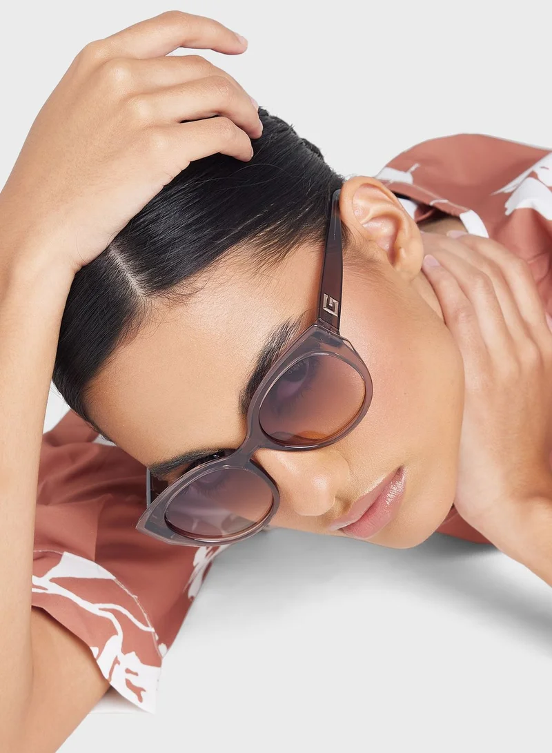 GUESS Mirrored Round Sunglasses