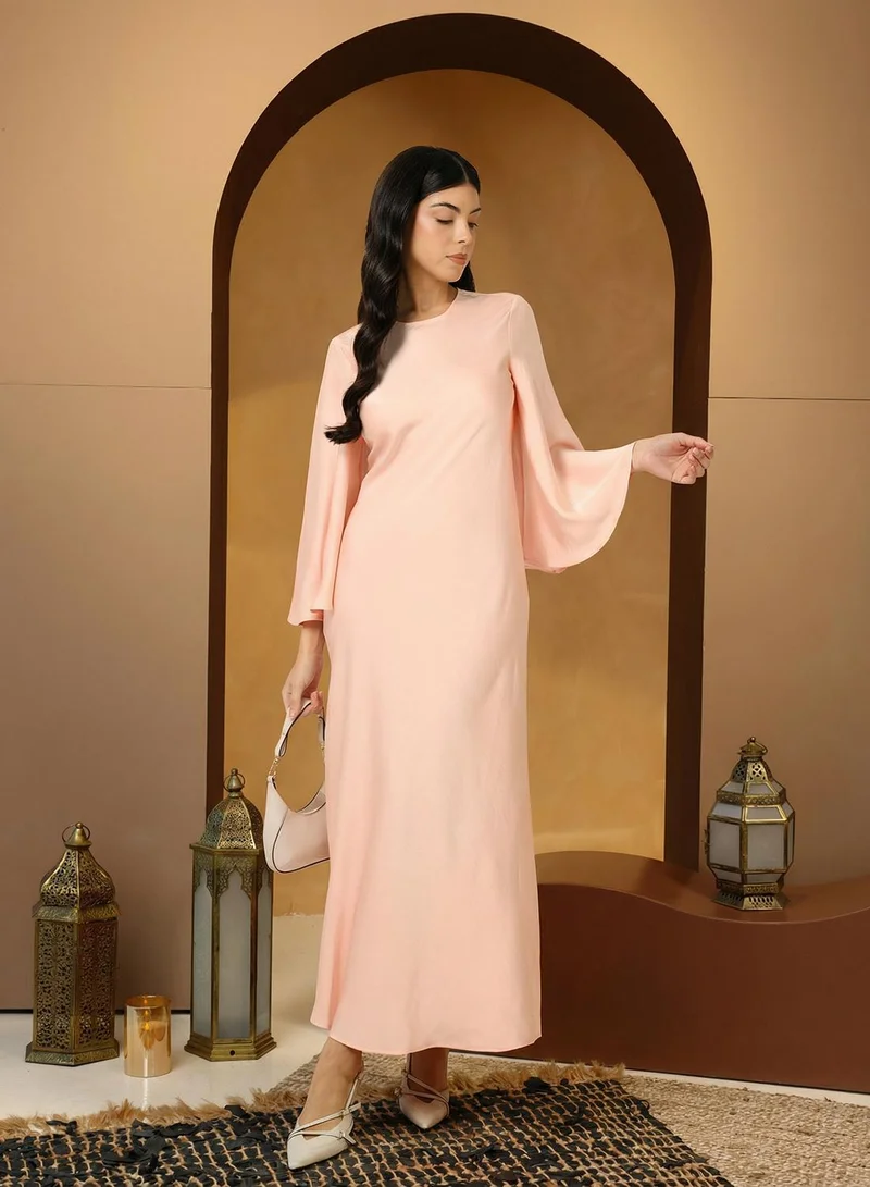 فيرو مودا فستان واسع الأكمام بطول الساق