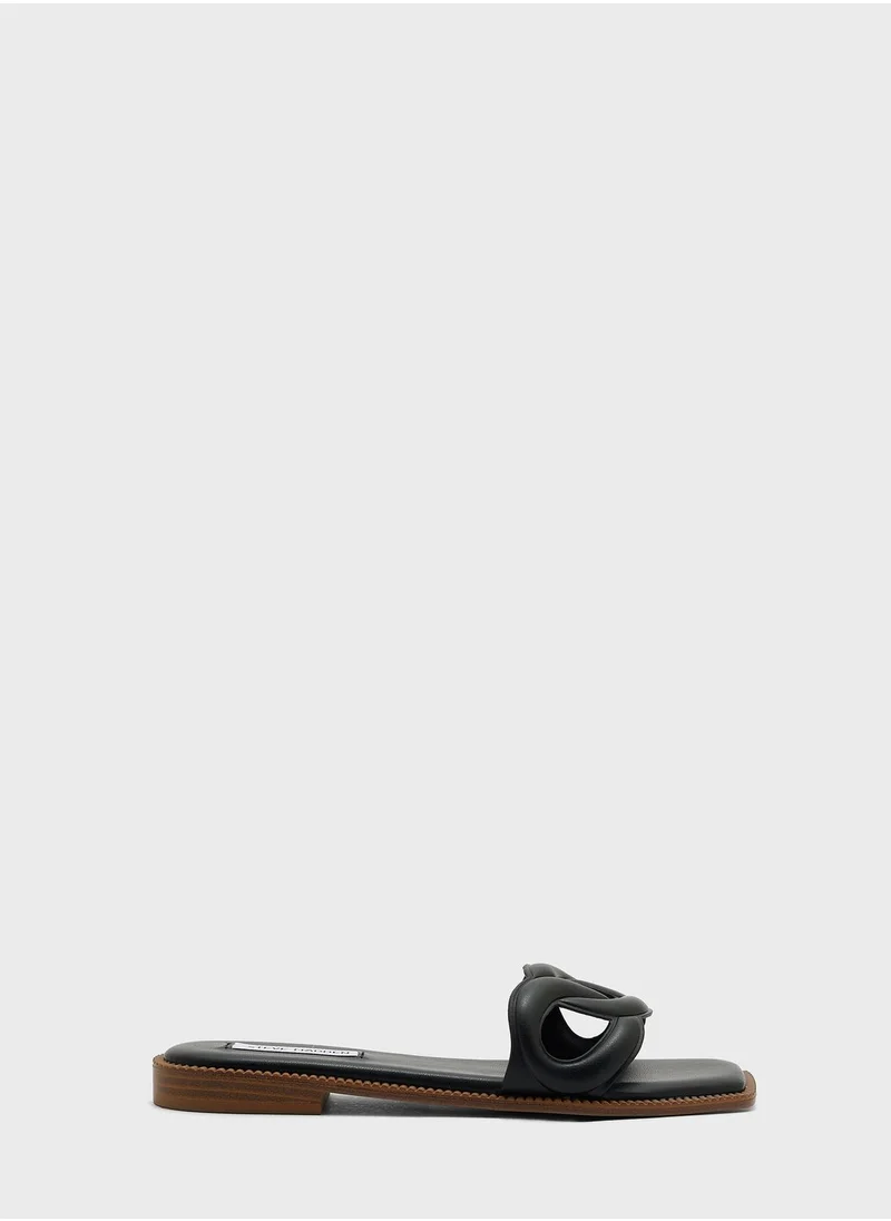 STEVE MADDEN Single Strap Flat Sandals