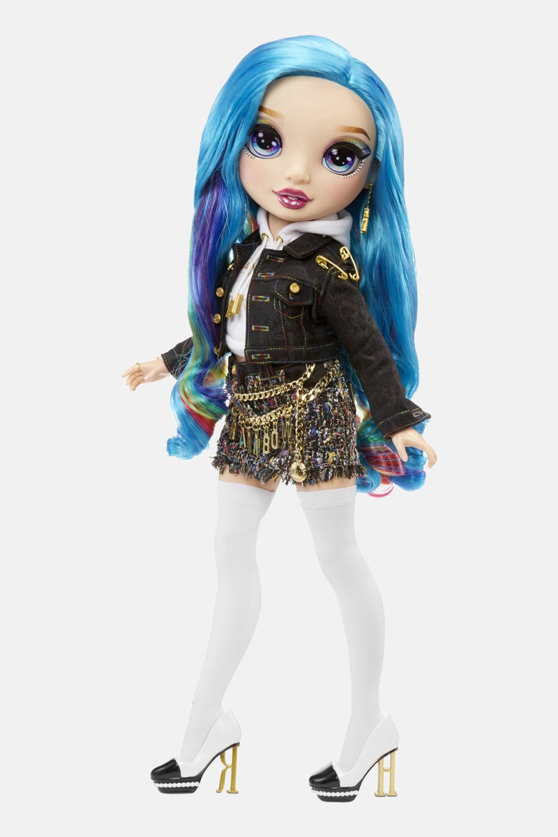 RAINBOW HIGH My Runway Friend Special Edition Fashion Doll, Black Combo  - Image 5