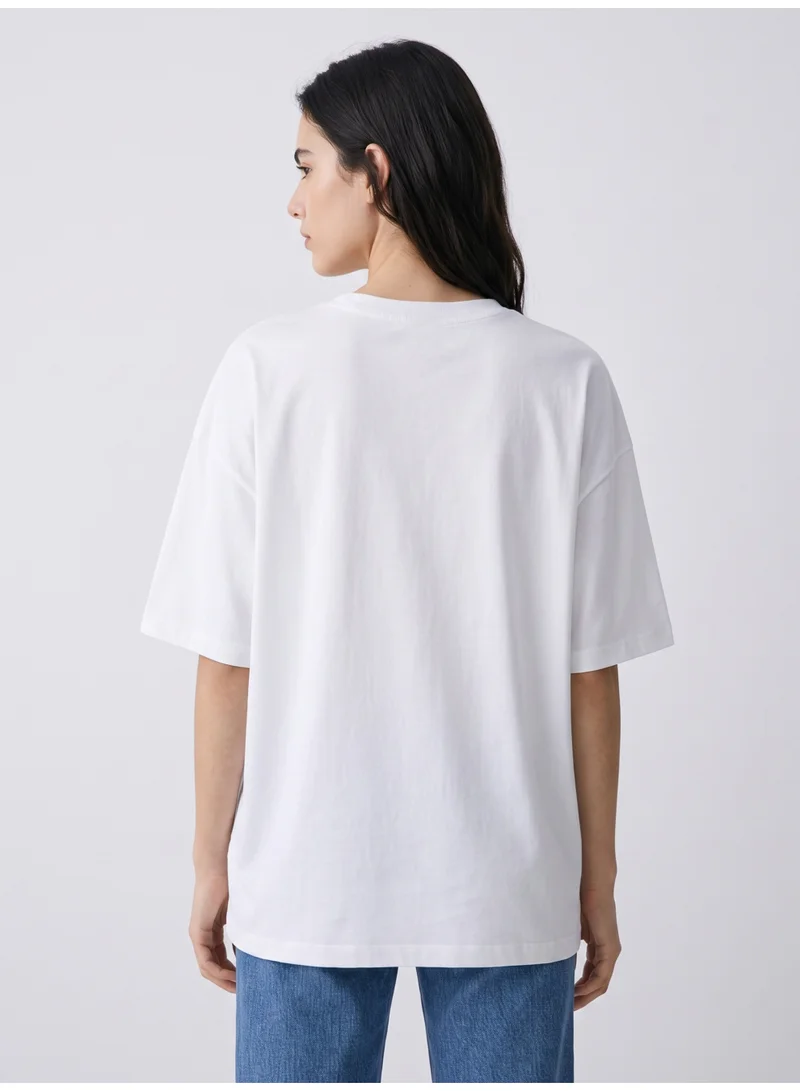Disney  Disney Women’s Oversized Drop-Shoulder Graphic T-Shirt – Snow White and Princess Print Crew-Neck Casual Top for Women | Best Price UAE