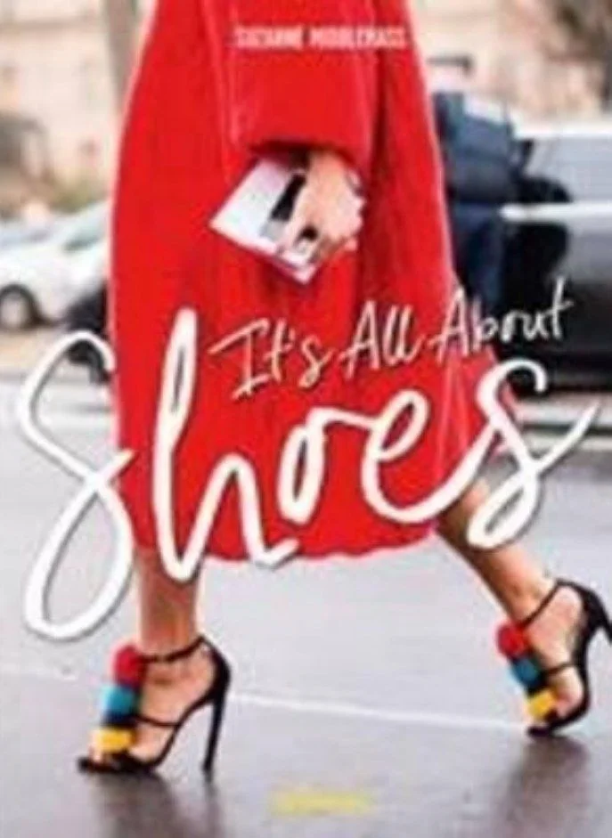كتب سيل It's All about Shoes