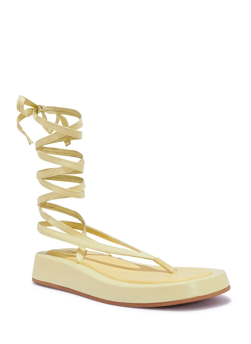 ترافل من نمشي Flatform Toe Thong Strappy Flat Sandal