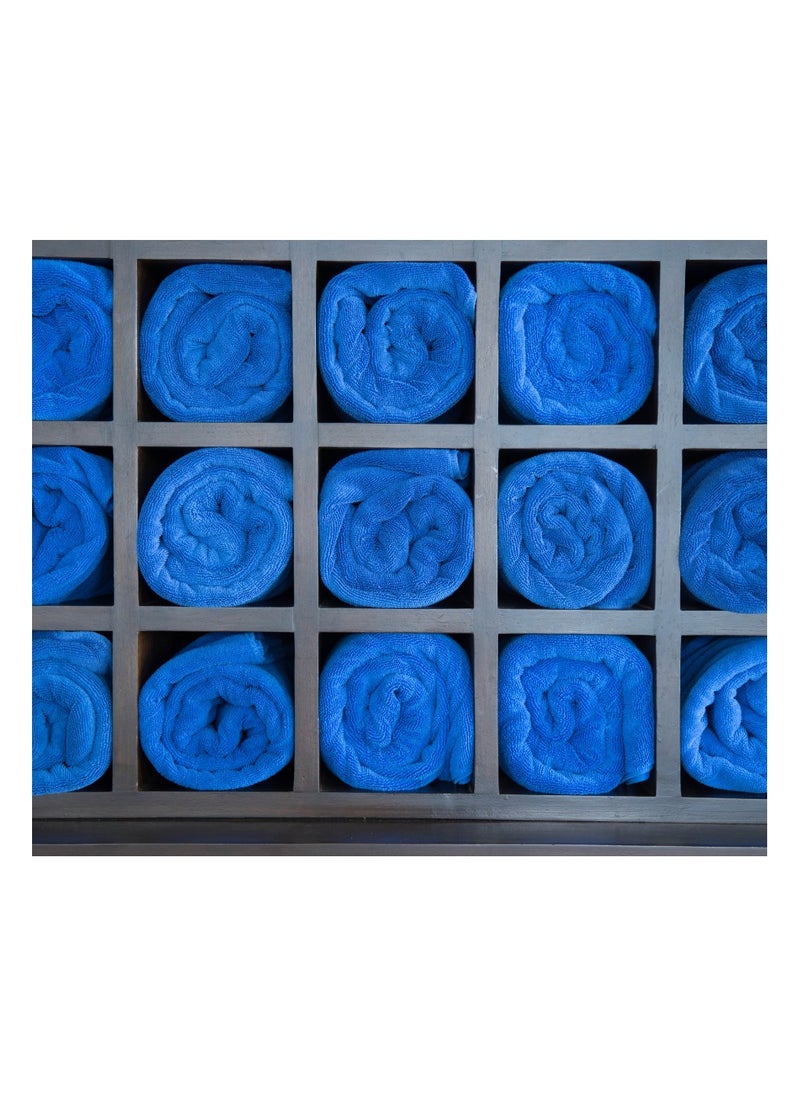 Generic - Double Face Blue Microfiber Towel 155x60 Enjoy a Luxurious Experience and Exceptional Comfort with the Blue Microfiber Towel Reversible 155x60 cm Designed to Meet All Your Needs - Image 1