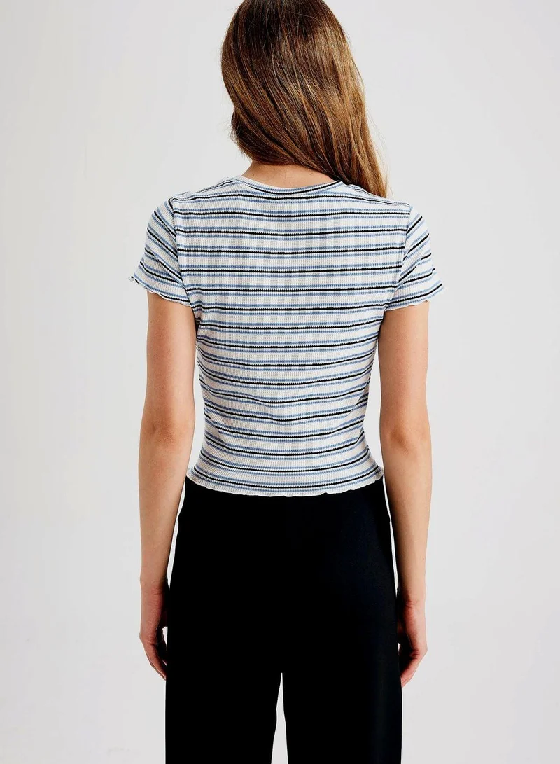 ديفاكتو تيشيرت مخطط بياقة دائرية