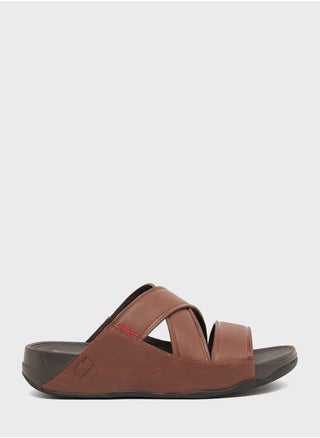 Embossed Cross Strap Sandals - pzsku/Z7DECA72D57B09D8DBB8BZ/45/_/1694676978/62c27f0d-505a-4022-9d6b-1109c48532fa