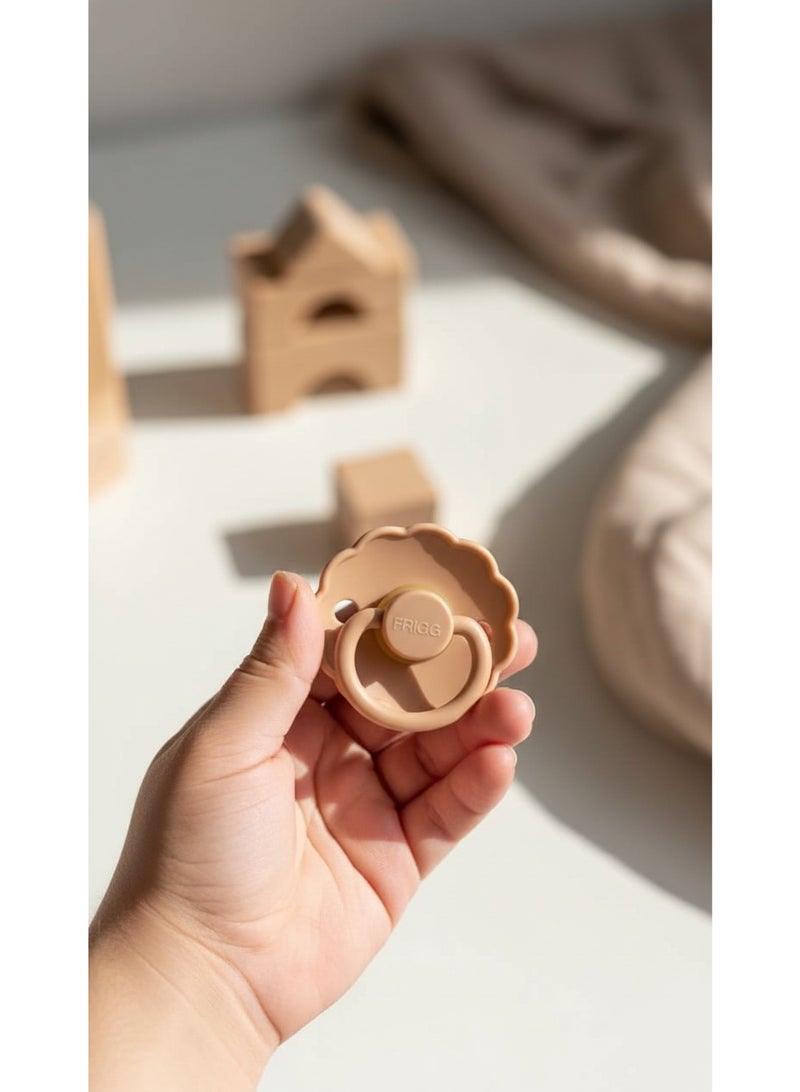 FRIGG Natural Latex Baby Pacifier | Size 2 (6–18 Months) | BPA-Free, Orthodontic Soother | Designed & Made in Denmark - Image 5