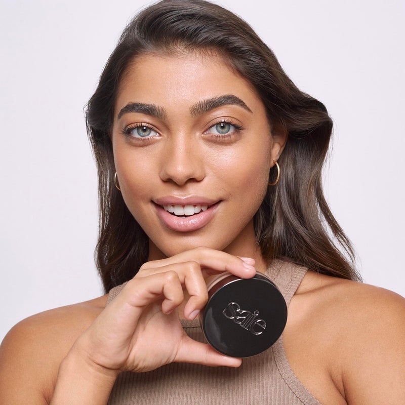 Saie Airset Radiant Loose Setting Powder - Weightless Face Powder to Set, Smooth + Diffuse Face Makeup - Formulated with Hydrating Squalane - Translucent Medium (0.14 oz) - Image 5