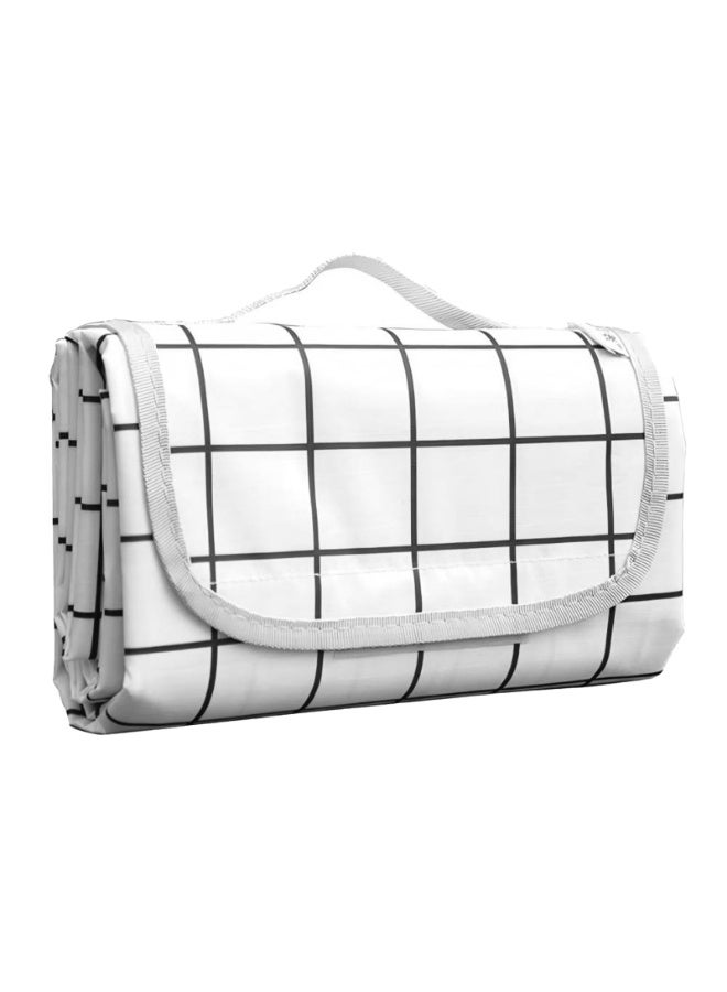 Generic Waterproof Portable Outdoor Picnic Mat，140x150cm - Image 1