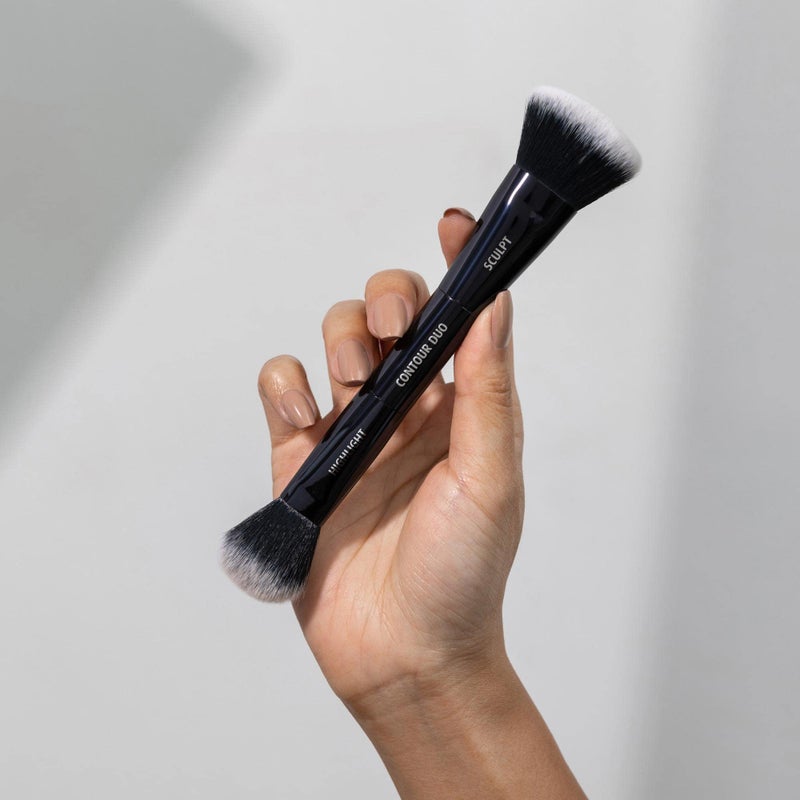 Lune+Aster Contour Duo Brush | Dual-Ended Contour Makeup Brush To Sculpt And Highlight. Made with Alumium Handle, Vegan Bristles. - Image 3