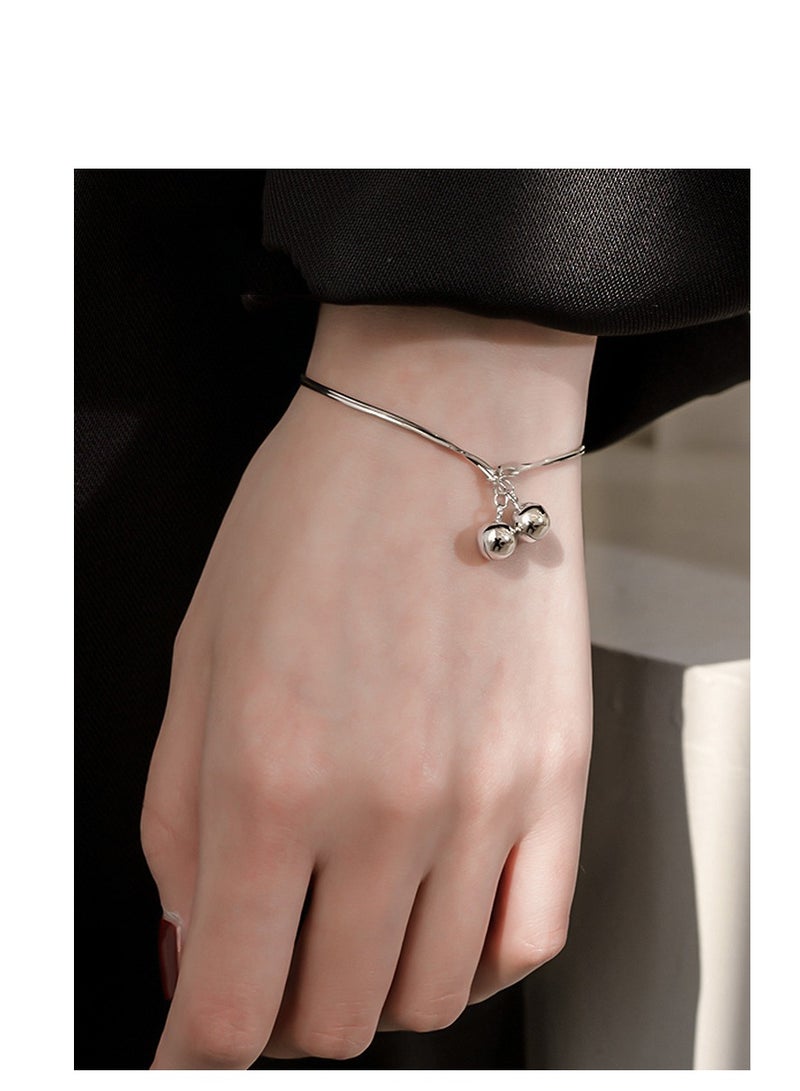 سوار الزوجين الفضة النقية 925، تصميم شخصي مع جرس أنثوي بسيط - Image 3