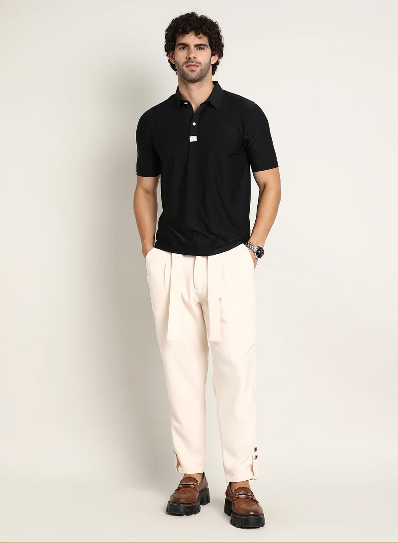 Campus Sutra Men's Obsidian Black Seamless Solid Polo T-Shirt
