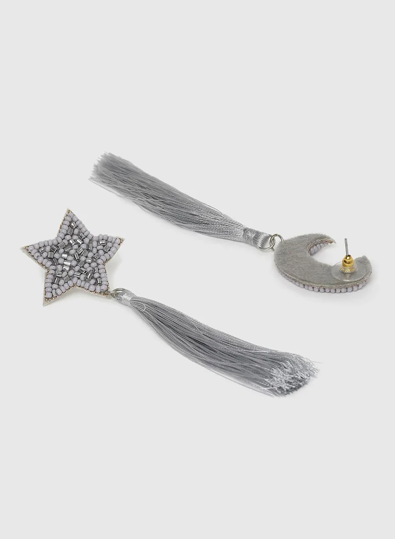 SOHI Contemporary Artificial Stud Earring Jewellery