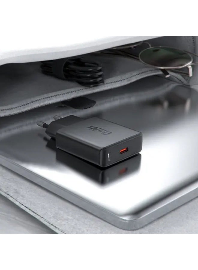 ACEFAST A65 20W Charger: Powerful performance in a compact size - Image 4