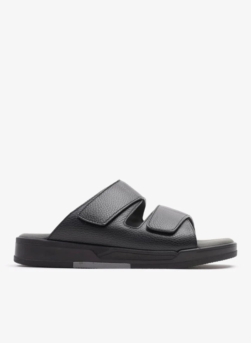 UOMO CAVALIER MEN'S LEATHER SANDALS, COMFORTABLE FOOTBED, SUMMER WEAR, VERSATILE BLACK
