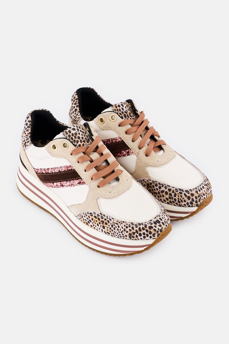 GEOX أحذية كاجوال نسائية D Kency B مزودة بأربطة، متعددة الألوان - Image 2