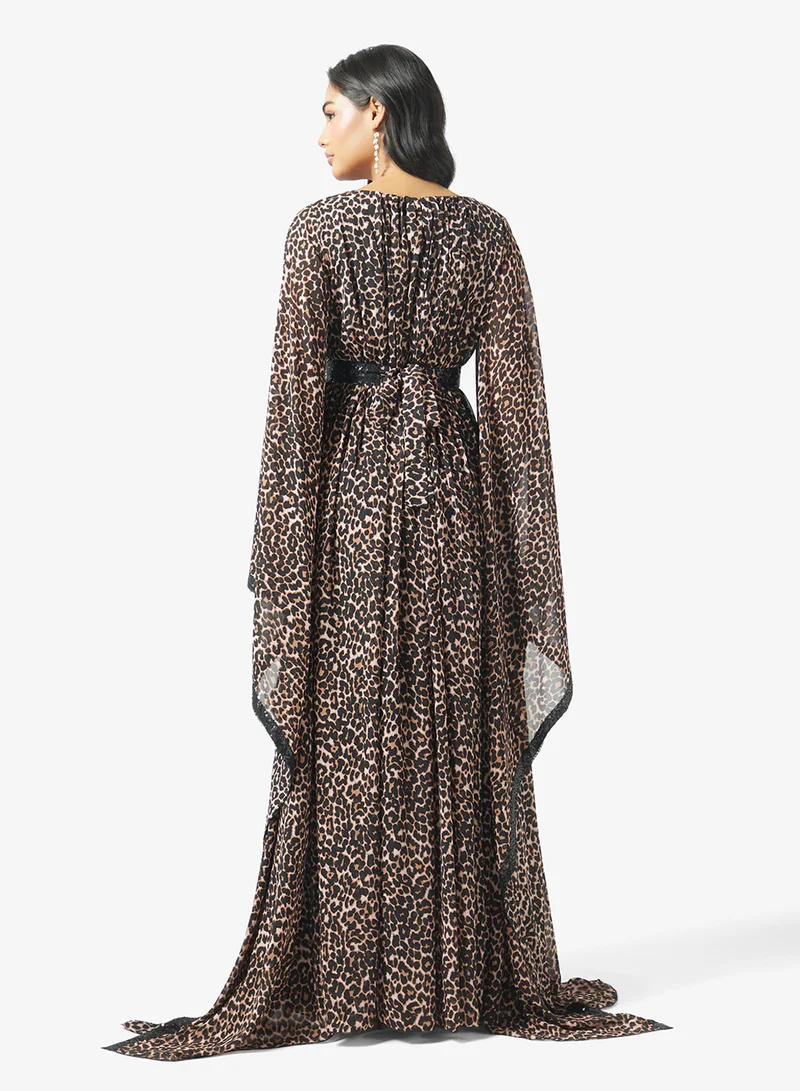 جولدن ابل Belted Maxi Dress