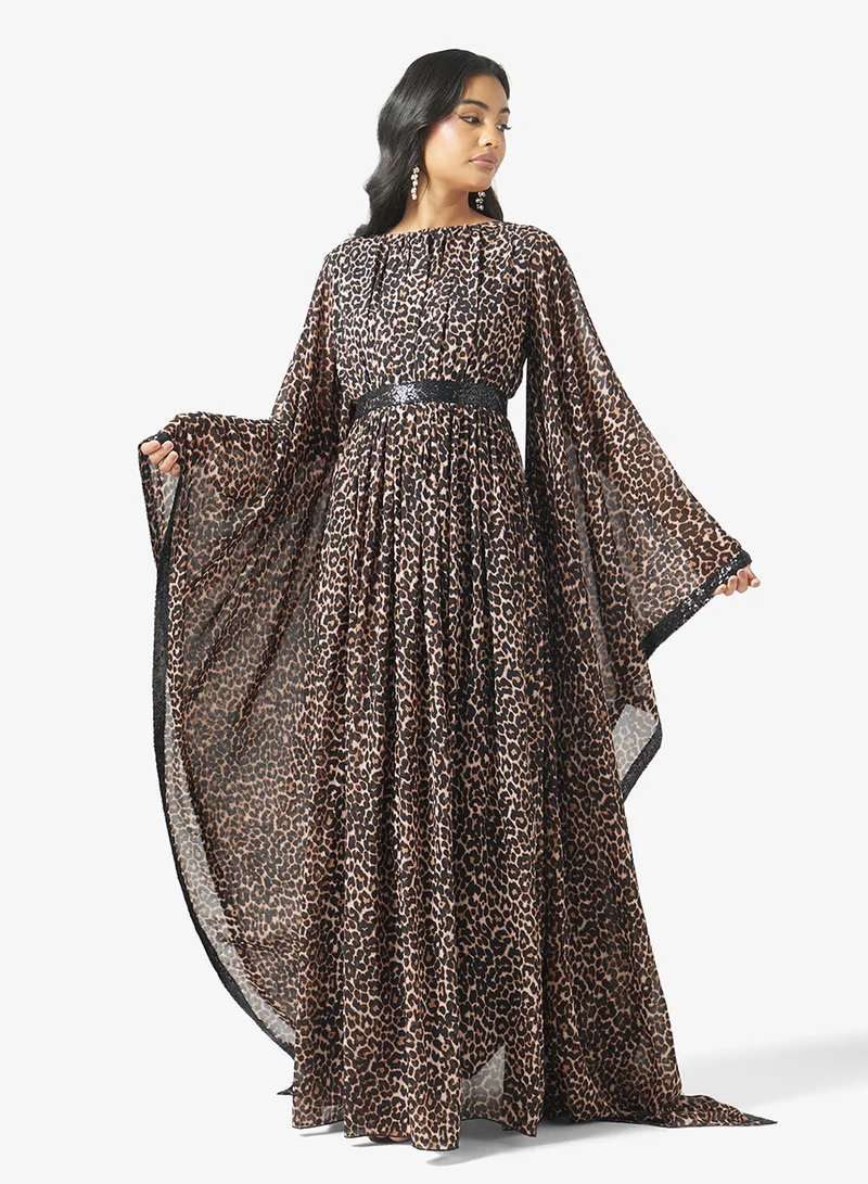 جولدن ابل Belted Maxi Dress